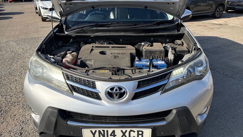 Toyota Rav 4 2.2 D-4D Invincible 5dr Diesel Estate